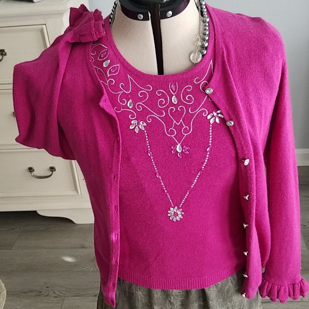 A sweater set